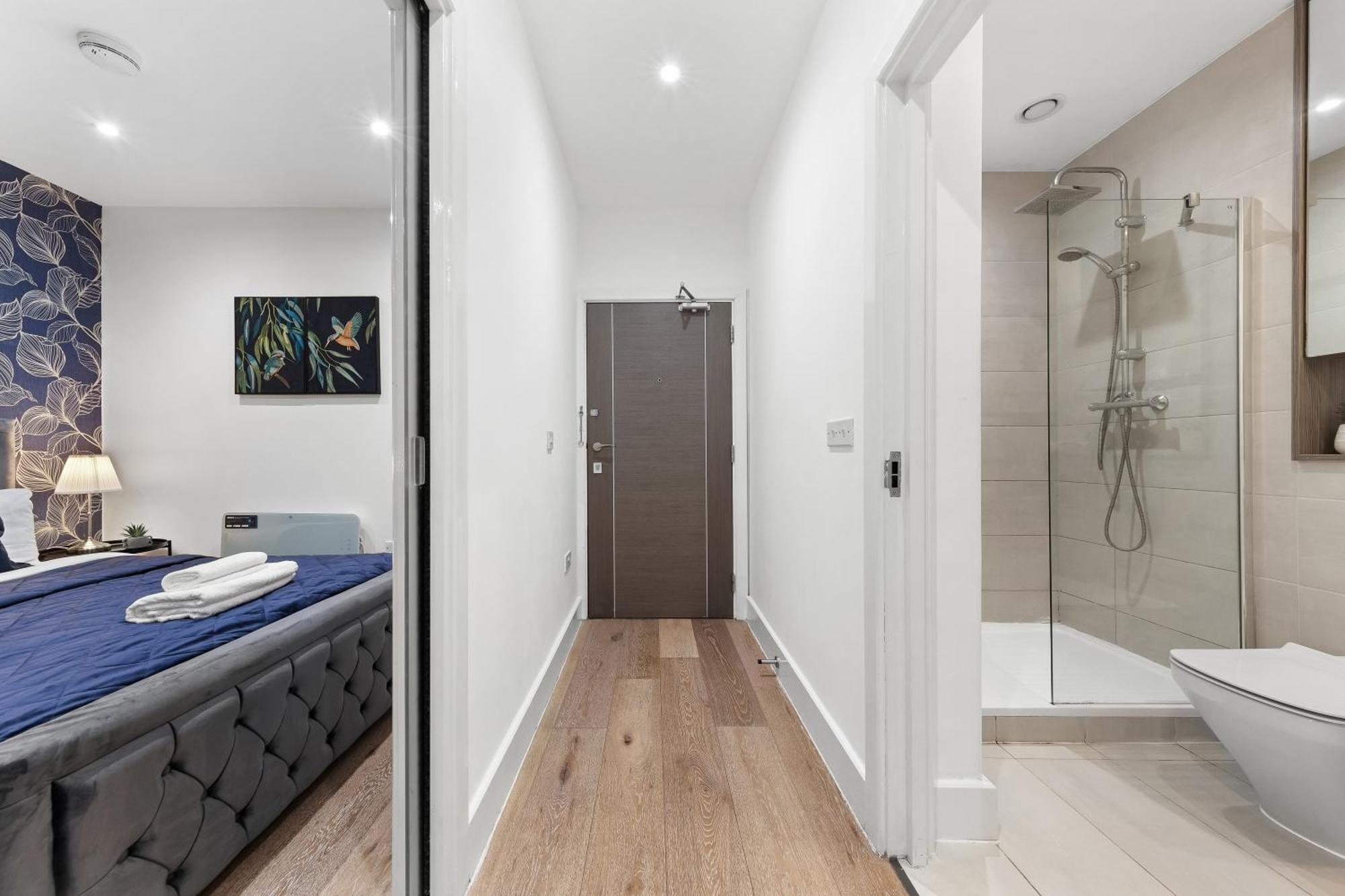 Modern One Bedroom Flat - Sleeps 5 -Near Heathrow - London Ub3 ภายนอก รูปภาพ