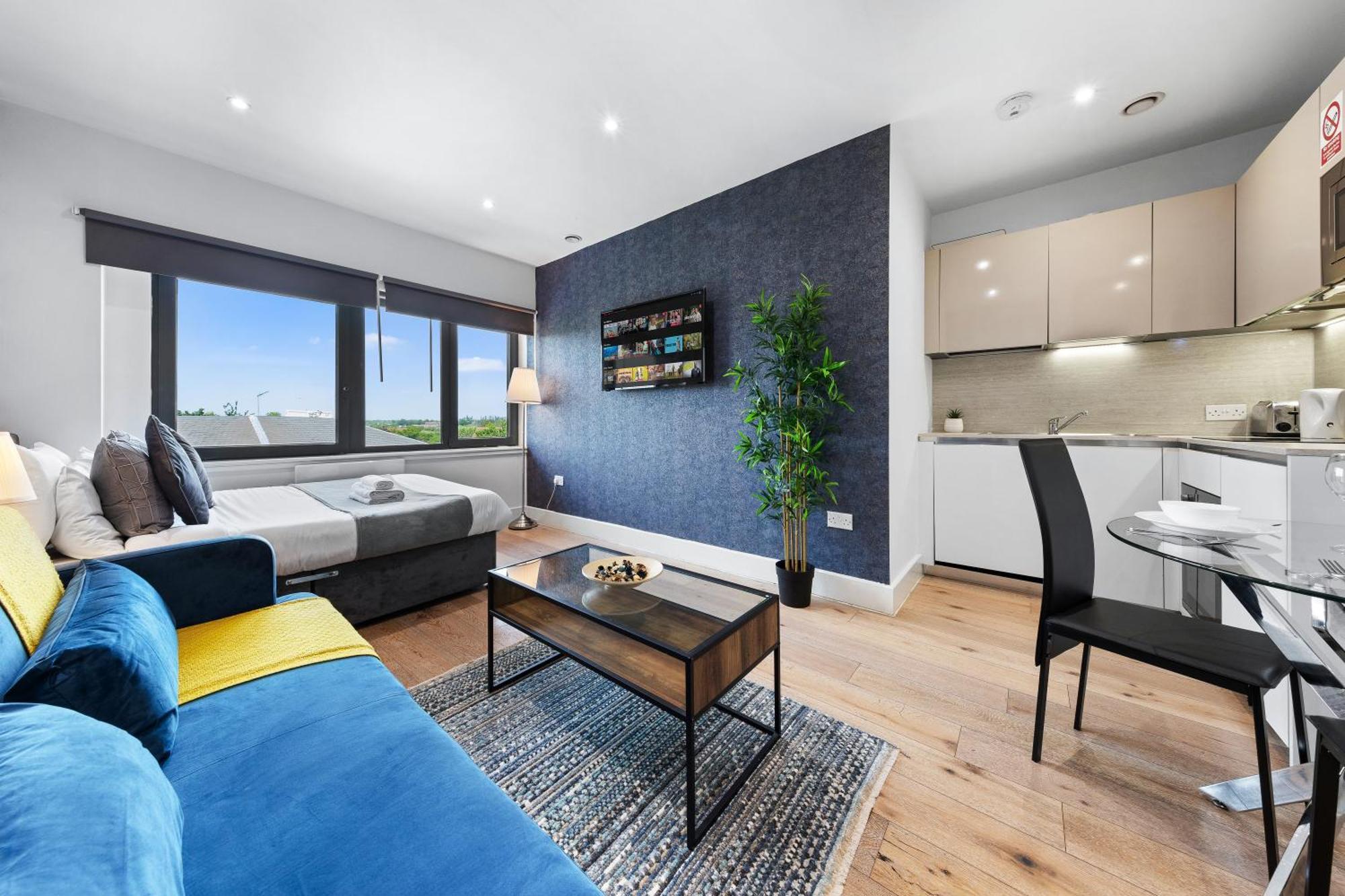 Modern One Bedroom Flat - Sleeps 5 -Near Heathrow - London Ub3 ภายนอก รูปภาพ